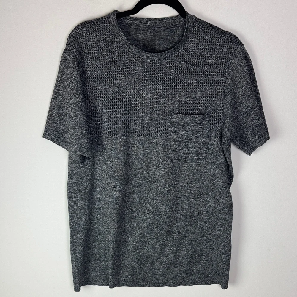 The North Face Tee Shirt - Men's Large[?]